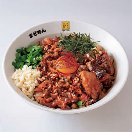 坦々背脂ニンニクスタミナまぜめん｜習志野で丼や麺のテイクアウト・デリバリーならドンちゃん食堂
