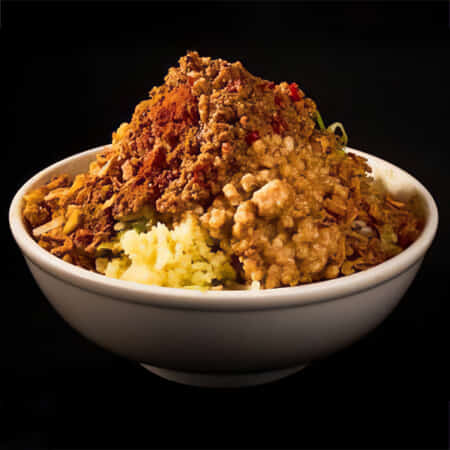 デカ盛り汁なし豚そば【キーマカレー】｜習志野で丼や麺のテイクアウト・デリバリーならドンちゃん食堂