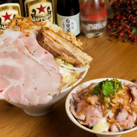 デカ盛り汁なし豚そばとレアチャーシュー丼セット｜習志野で丼や麺のテイクアウト・デリバリーならドンちゃん食堂