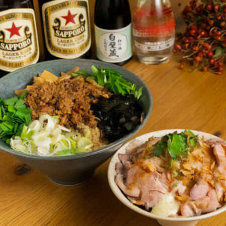 台湾まぜそばとレアチャーシュー丼セット｜習志野で丼や麺のテイクアウト・デリバリーならドンちゃん食堂