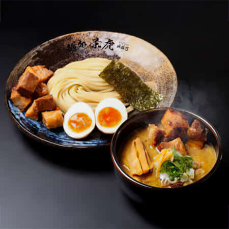DX極み濃厚豚骨魚介カレーつけ麺-(ゴロゴロチャーシュー、味玉付き)｜習志野で丼や麺のテイクアウト・デリバリーならドンちゃん食堂