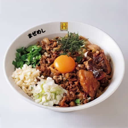 ネギ盛り背脂ニンニクスタミナまぜ丼｜習志野で丼や麺のテイクアウト・デリバリーならドンちゃん食堂